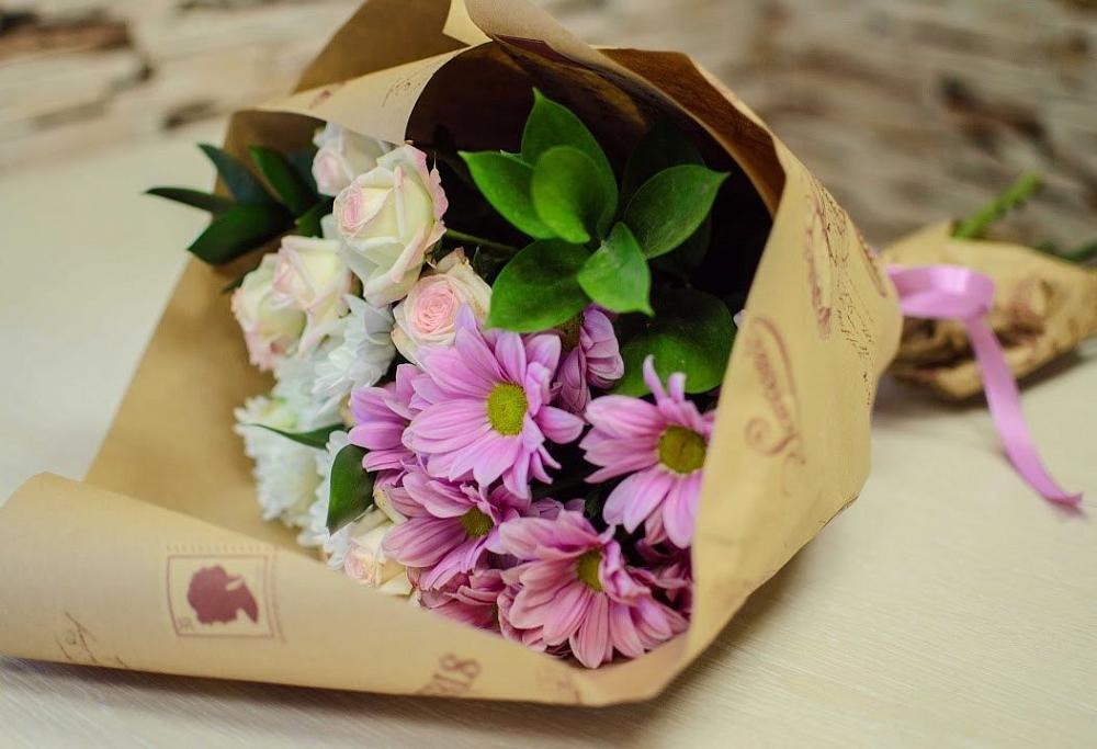 Букет цветов из: Розы и Хризантемы в Девице