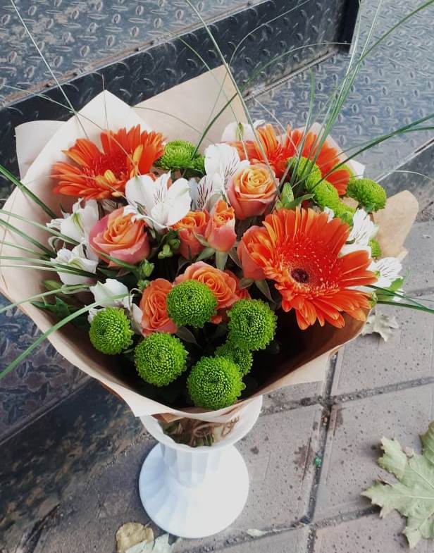 Букет цветов из: Герберы, Хризантемы, Альстромерии и Розы в Девице