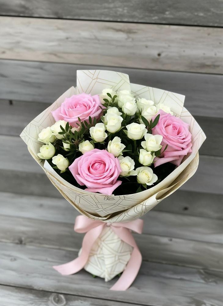 Букет цветов из: Розы в Девице