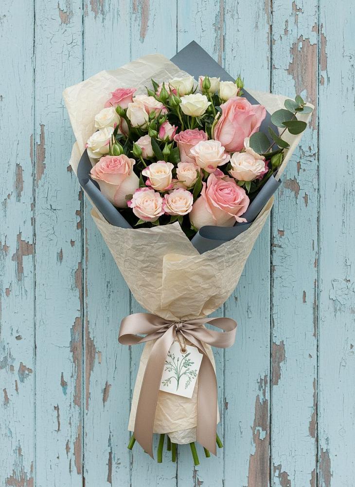 Букет цветов из: Розы в Девице