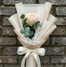 Букет цветов из:  Розы в Девице