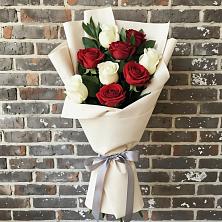 Букет цветов из:  Розы в Девице