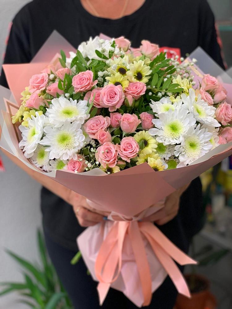 Букет цветов из: Розы и Хризантемы в Девице