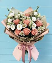 Букет цветов из:  Розы, Альстромерии и Лизиантусы в Девице