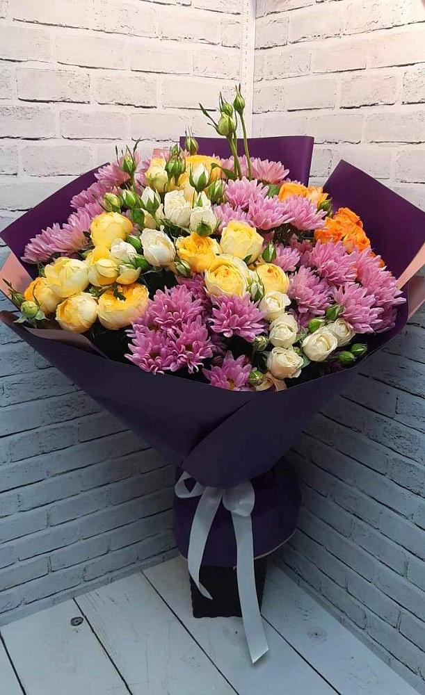 Букет цветов из: Хризантемы и Розы в Девице