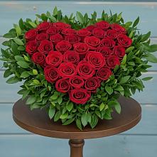 Цветочная композиция из Розы в виде сердца в Девице