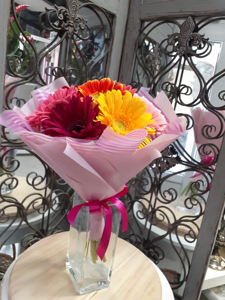 Букет цветов из: Герберы в Девице