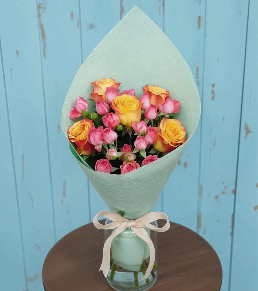 Букет цветов из: Розы в Девице