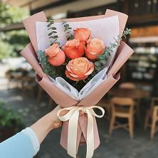 Букет цветов из:  Розы в Девице