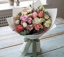 Букет цветов из:  Розы, Лизиантусы и Гвоздики в Девице