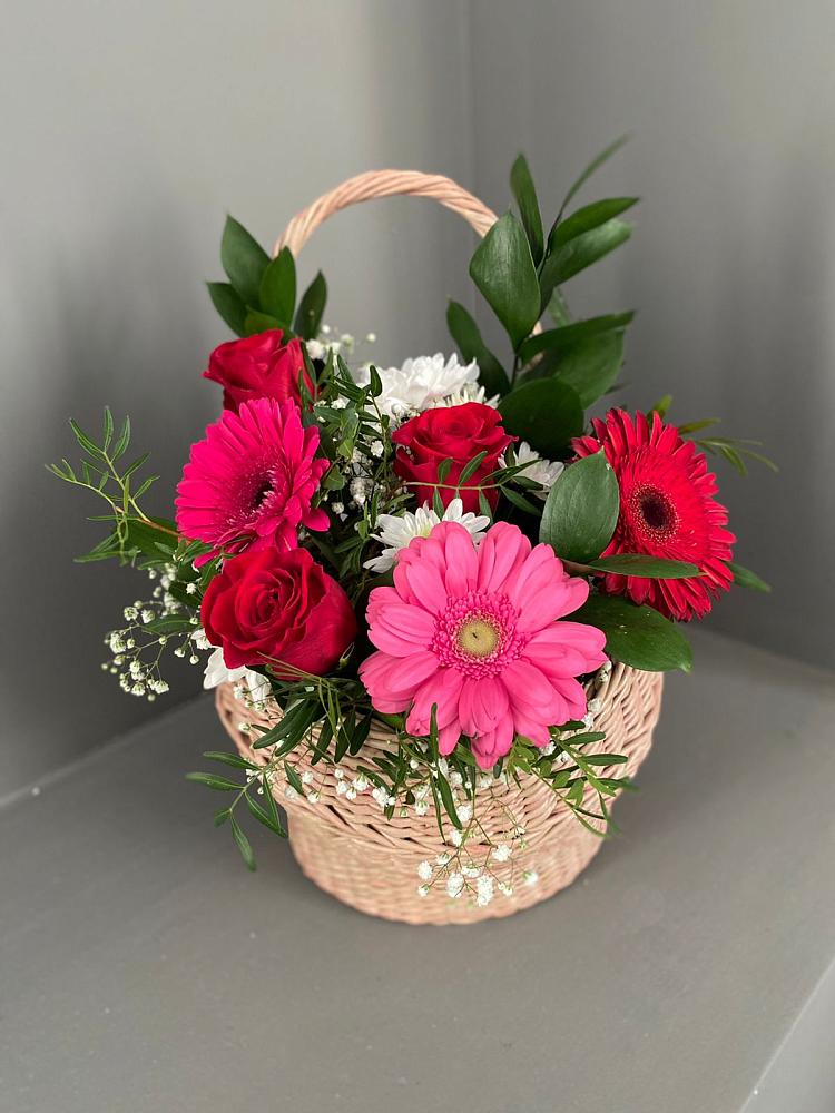 Цветочная композиция из Розы, Хризантемы и Герберы в корзине в Девице