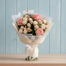Букет цветов из:  Розы в Девице