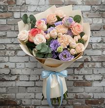 Букет цветов из:  Розы, Лизиантусы и Гвоздики в Девице