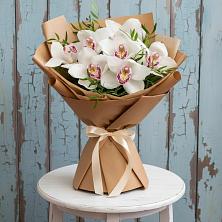 Букет цветов из:  Орхидеи и Розы в Девице