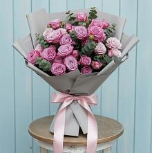 Букет цветов из:  Розы в Девице